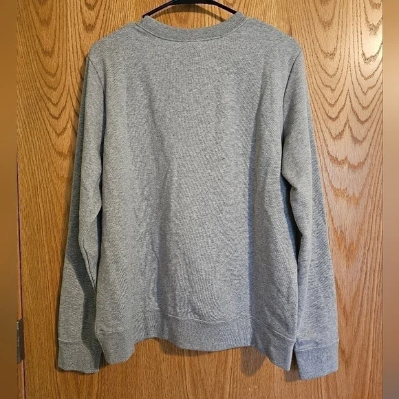 Nike gray sweatshirt crew neck women's medium - Picture 5 of 5